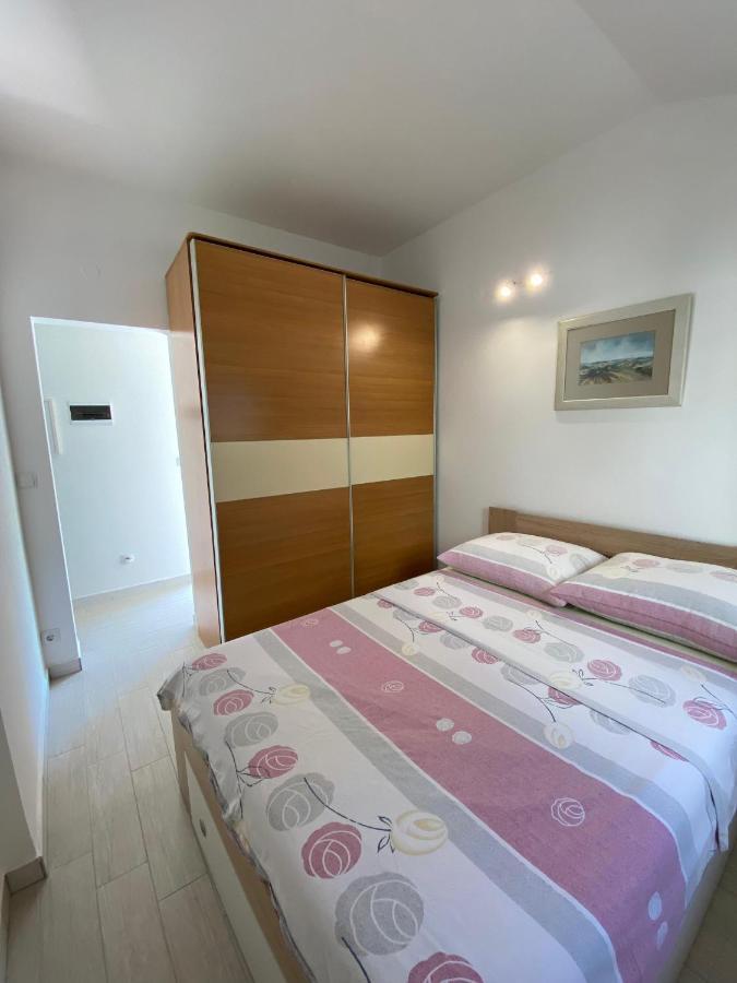 Apartman Cukar II Pula Apartment ภายนอก รูปภาพ