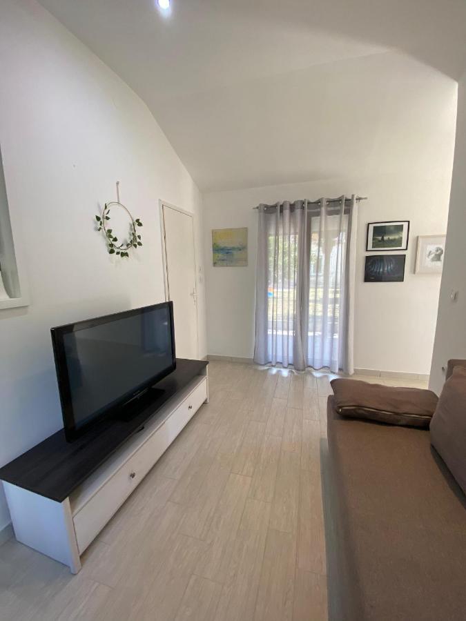 Apartman Cukar II Pula Apartment ภายนอก รูปภาพ